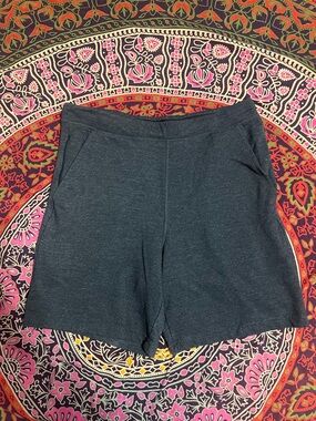 Eddie Bauer Men’s Loungewear Shorts size M with pockets Dark Gray